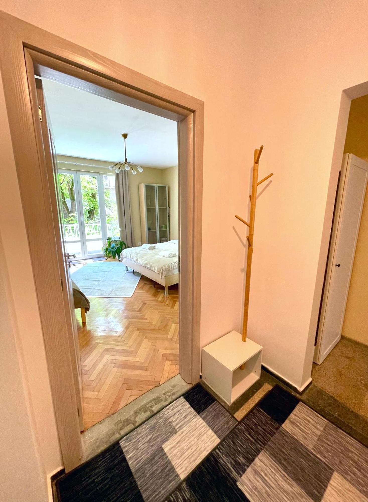 Bohemian Bright & Calm 2Br - Top Center - Private Balcony โซเฟีย ภายนอก รูปภาพ