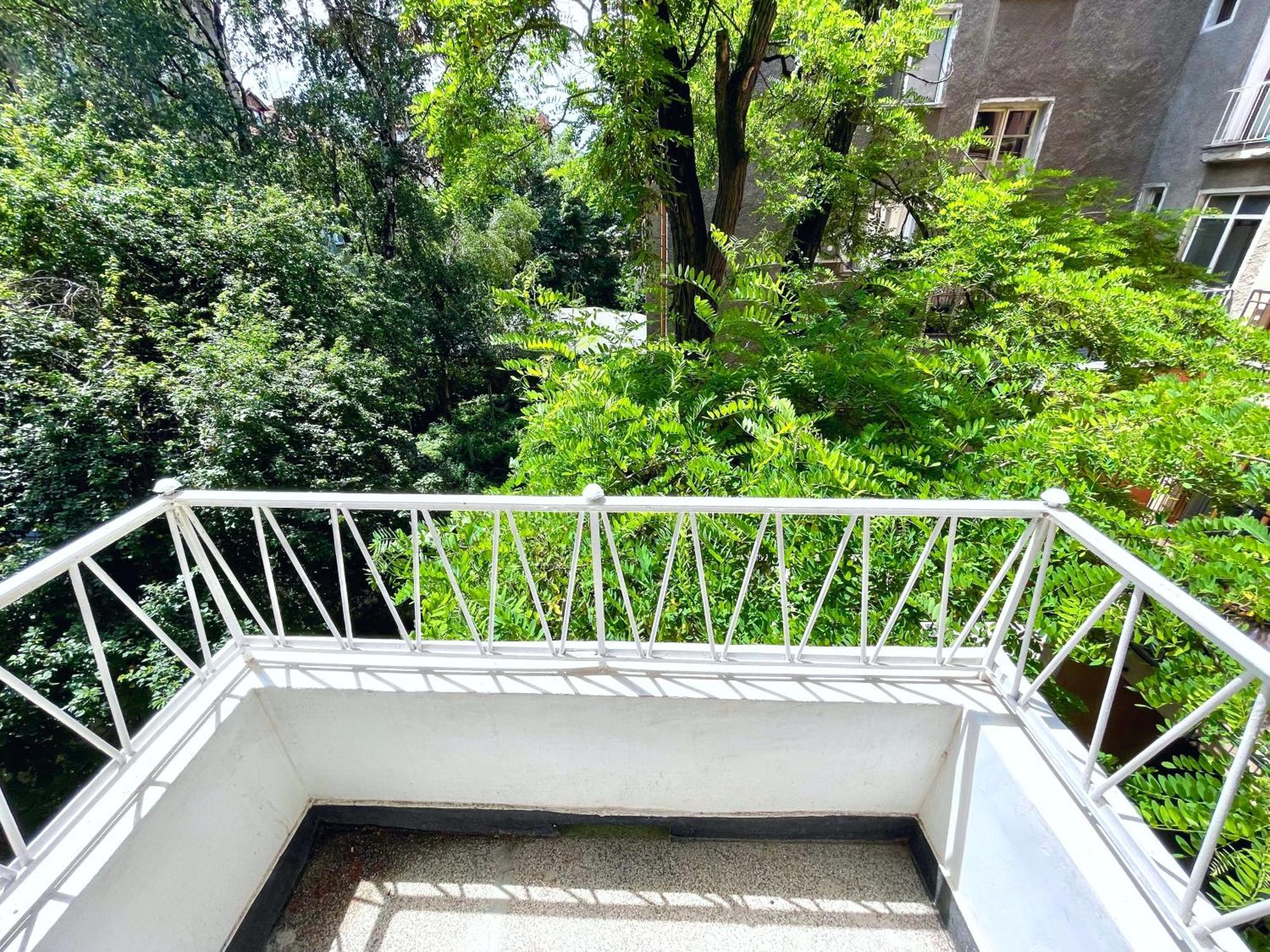 Bohemian Bright & Calm 2Br - Top Center - Private Balcony โซเฟีย ภายนอก รูปภาพ